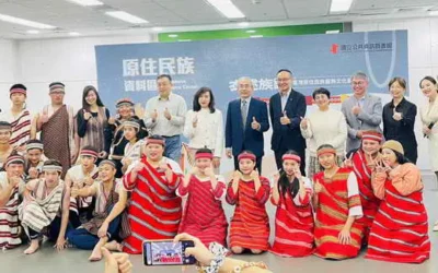台中國資圖「原住民族資料區」重新開放,開幕式和平國中泰雅舞蹈祝福