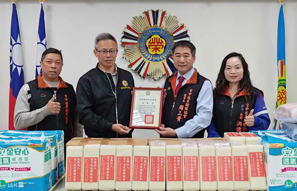 雲林縣榮服處天寒心不寒攜手雪中送炭關懷協會寒冬送暖1