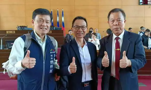 臺中市議會第四屆第七次臨時會圓滿閉會陳清龍議員轉任立法委員官員議員媒體真誠祝福1