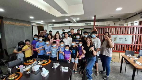從白沙屯媽祖進香點心站到育幼院慶功趴1