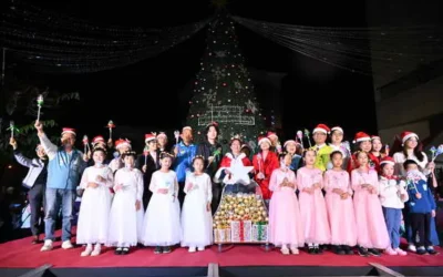 10公尺夢幻聖誕樹點亮彰化夜空「2025愛在彰化聖誕嘉年華」夢幻登場