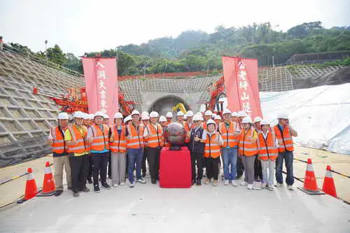雙十國慶傳捷報！東豐快10月開鑿隧道 攻克最艱鉅關卡