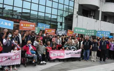 11月18日上午支持斗六市區道路新建人行道 活動數百多人參加盛況空前