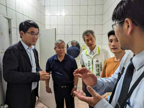 劉建國成功爭取中央補助逾1點28億元 改善雲林57校218間老舊廁所 打造安全1
