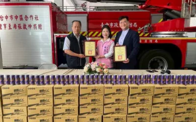 議員攜手企業捐贈200箱能量飲料 為消防英雄補充能量