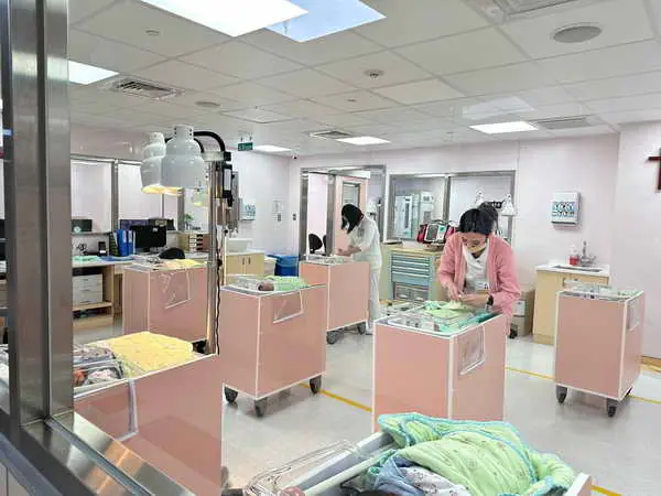 2025元旦迎新生命 彰基醫學中心嬰兒室喜氣洋洋1