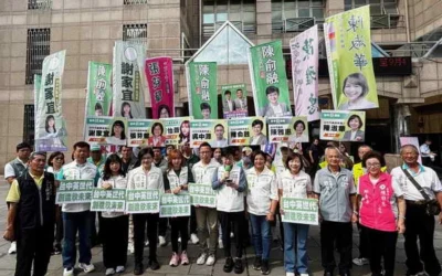 「台中英・台中贏」市議員陳雅惠等英系八位市議員聯合參選登記