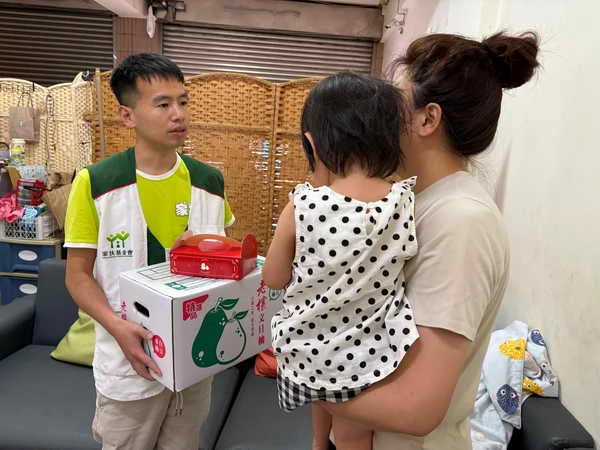 中秋送愛南投家扶陪伴偏鄉家庭暖心過節偏鄉阿嬤1