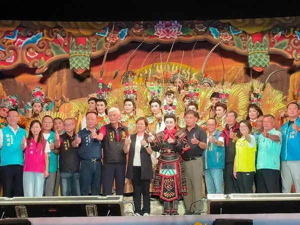 彰化傳統戲曲節巡演伸港　明華園共賀媽祖新建園區即將落成
