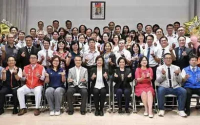 彰化縣28位高中小學校長交接 向11位榮退校長致敬