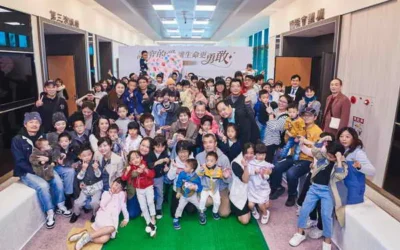中山附醫38早產兒回娘家溫馨時裝走秀