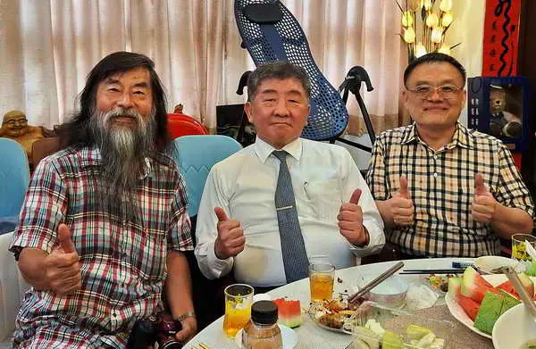 行政院陳時中政務委員5月1日受邀造訪東京學院與多位院士好友們座談聯誼交流1