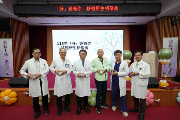 62歲男換肝後 隨媽祖徒步遶境迎新生1