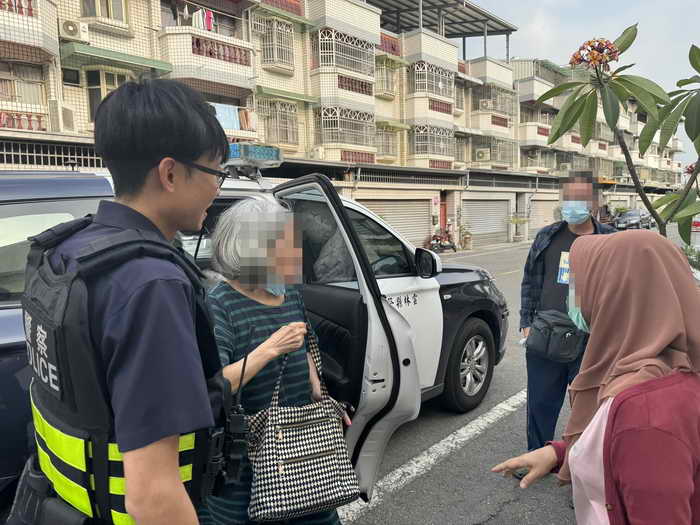 7旬老婦迷途求助路人 斗六暖警細心認出協助返家