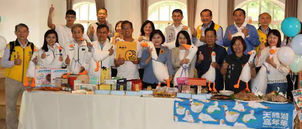 8米巨型天鵝登場 雲林天鵝湖嘉年華嗨翻兒童節 山海連線 生態觀光產業齊串連1