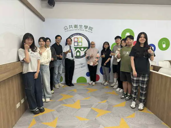 中國醫藥大學公共衛生跨領域研究團隊透過AI預測相關死亡率1