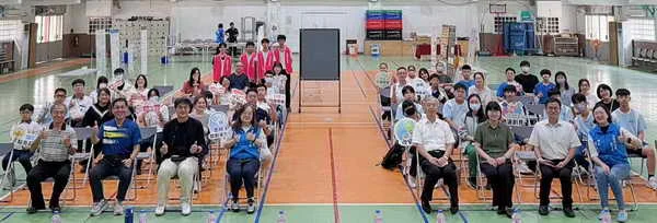 從太陽能自動清潔到動漫MBTI研究 南投資優生獨立研究大秀創意1
