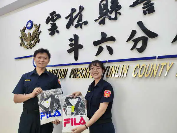 挺警心意POLO衫傳情 斗六警友辦事處以行動致敬警察節1