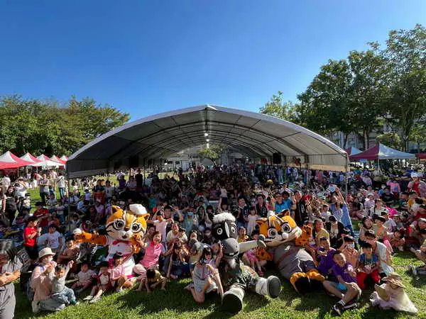 石虎家族攜手YOYO家族嗨翻豐原 市民朋友開心追星