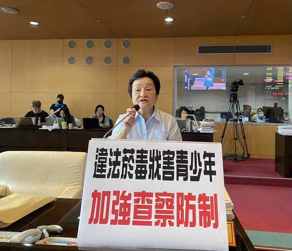 市議員張瀞分關切違法菸毒戕害青少年議題