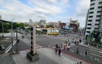 中市打造「人本安全、車流順暢」交通新典範 行人優先號誌累計千處、行車號誌6,658處全國最多