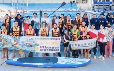 Q版耶穌划立槳!彰基130玩很大 醫護挑戰「龍舟SUP」 驚呼連連慶端午
