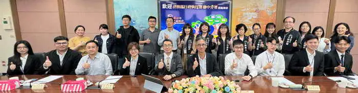 中市地稅局規劃全國AI智慧客服 法務部執行分署率準司法官組隊觀摩1