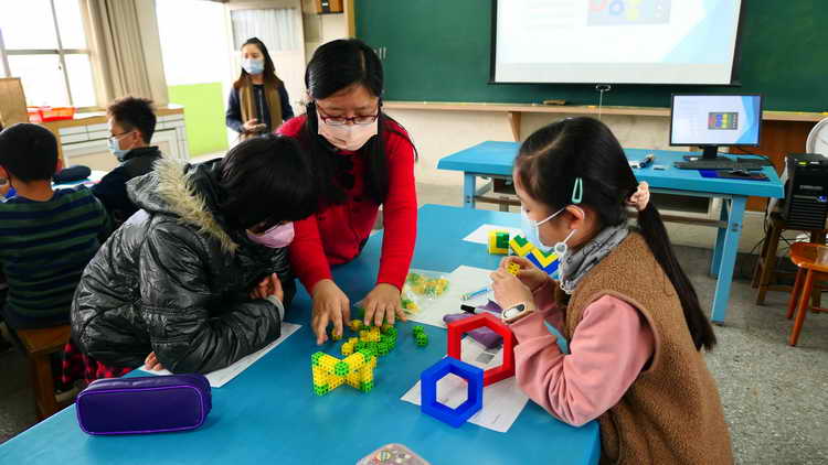 中市幸福施政再加碼 績優教師帶職帶薪全時進修報名開跑1