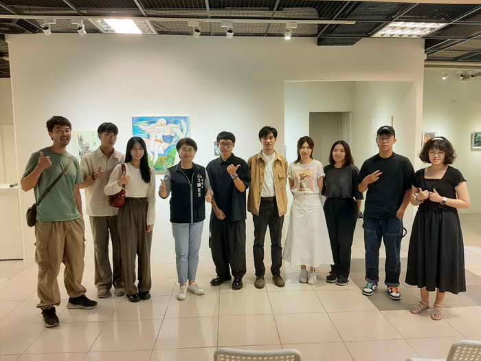 中市文化局聯手在地畫廊 與全國美術畢業生共譜
