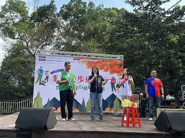 中市農業局邀民漫步仁里社區健行趣 重拾人與自然間的對話