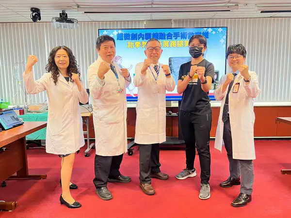 中榮超微創內視鏡融合手術 救女教練脊椎1