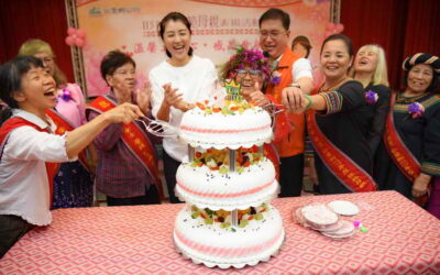 仁愛鄉表揚模範母親 縣長許淑華祝媽媽節快樂