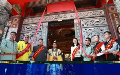 信義鄉豐進宮入火安座慶成大典 許縣長贈匾揭牌