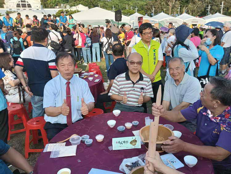 兔韻享茶 2023南投世界茶業博覽會千人擂茶1