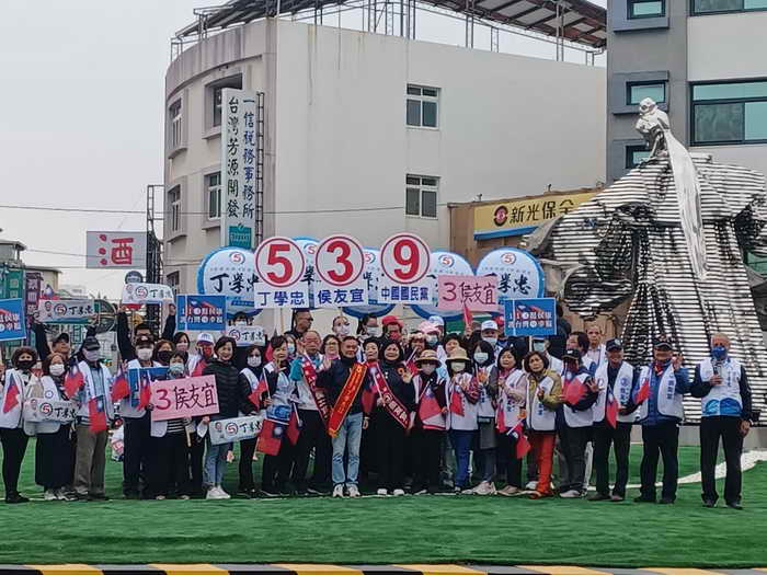 全台113挺侯康 護台灣 9幸福 路口懇託1