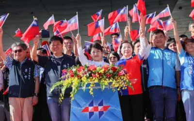 全國最大國旗震撼登場! 2萬人齊聚府前廣場慶雙十 盧市長:台中榮光、閃耀國慶