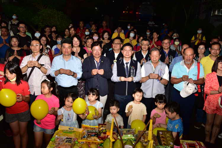 全球五大洲客家總會長齊聚石岡 中秋夜四海大團圓