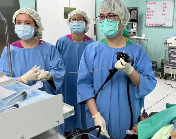 八旬翁罹早期胃癌 南投醫院經內視鏡治療免開刀切胃1