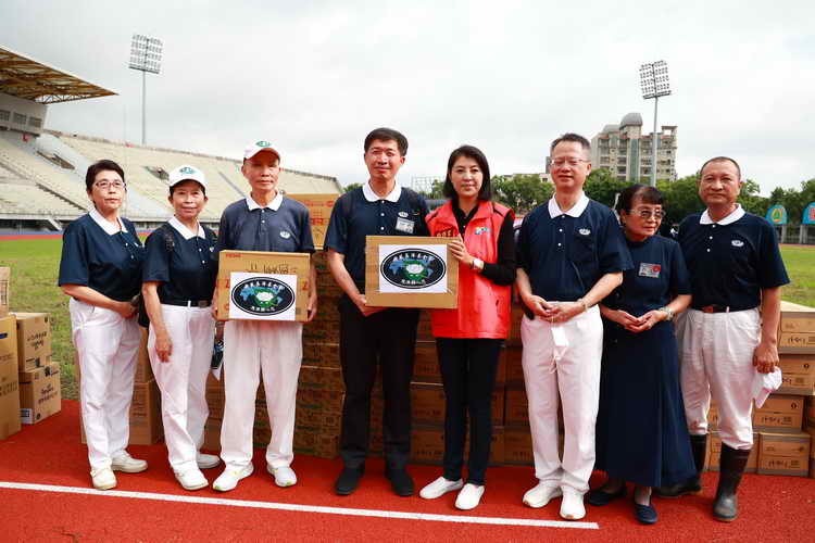 出動6架次直升機空投物資救援 許淑華縣長關心運補狀況1