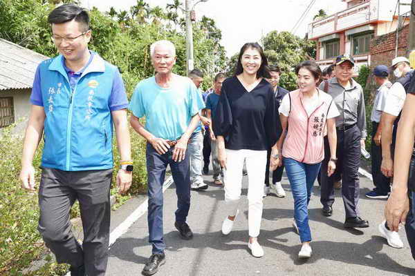 南投市嘉興等里排溝道路待改善 許縣長會勘立解再加碼1