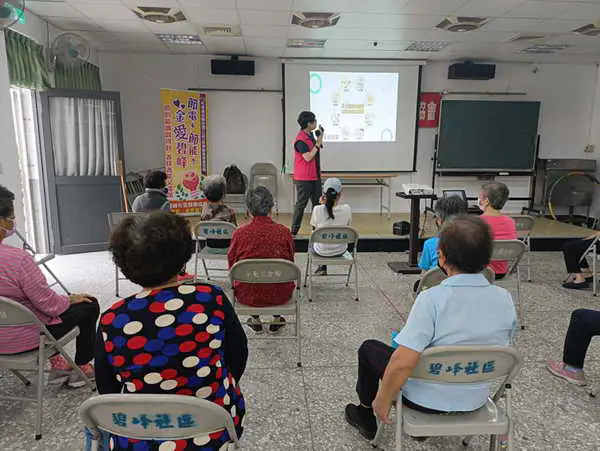 南投智慧防老零距離 用1