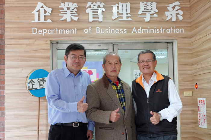 南投縣仁愛鄉Tapung文化產業協會理事長巫再生 69歲樂當大葉大學企管系碩士生