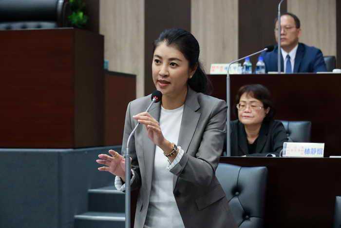 南投縣議會決議台21線區間測速擴大緩衝速限未具效力 許縣長允溝通監理單位審酌調整裁罰1