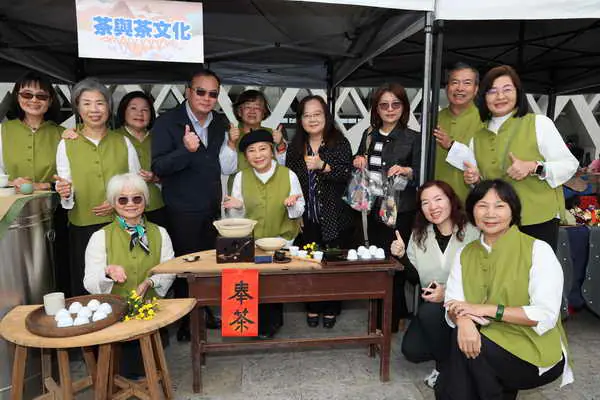 南投縣貓羅溪社區大學展成果 學員民眾互動熱1