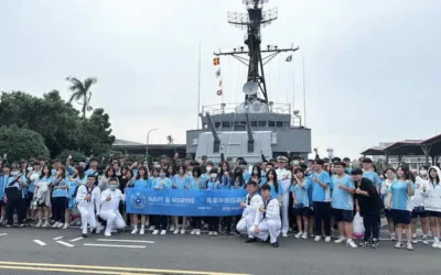 南投高中全民國防教育參訪 師生登上昆明軍艦體驗一日海軍