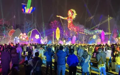 口碑爆棚!破250萬人次朝聖女媧燈秀 中市觀旅局:燈會倒數快來賞燈