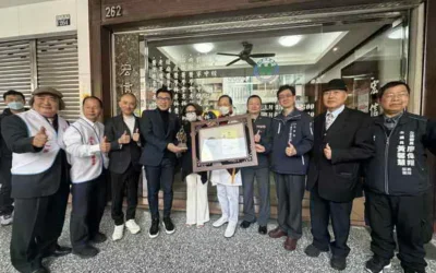 台中之光奇蹟醫師陳衛華 榮獲全球熱愛生命獎章