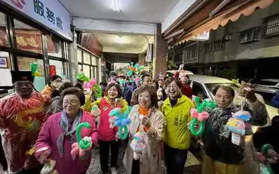 台中市南區國光里福正宮舉辦「提燈籠、巡里祈福」活動