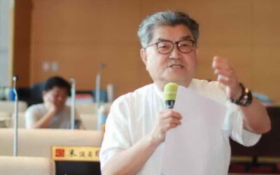 台中市議員李中請教育局蔣偉民局長積極向盧秀燕市長建議要將台中市的營養午餐費用提升到至少一餐70元