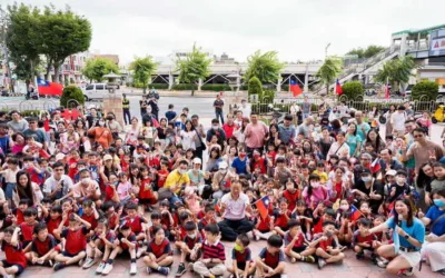 和美鎮立幼兒園舉辦雙十國慶親子遊 提升幼兒愛國情感